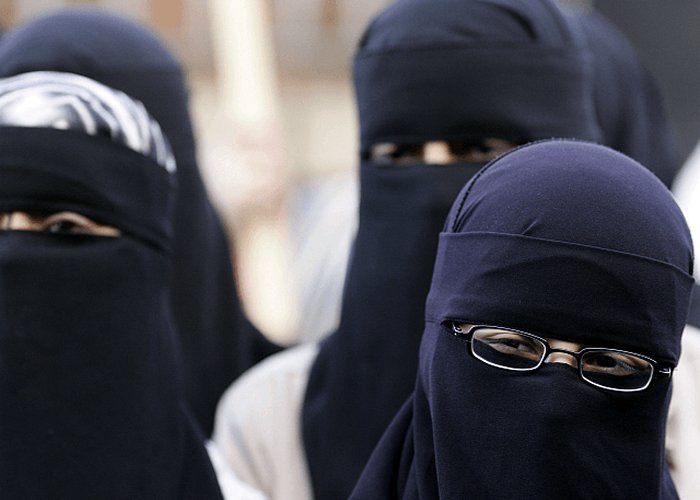 Swiss Region Votes Overwhelmingly for Burqa Ban Swiss Region Votes Overwhelmingly for Burqa Ban